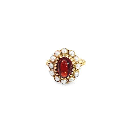 9CT Garnet and pearl Ring