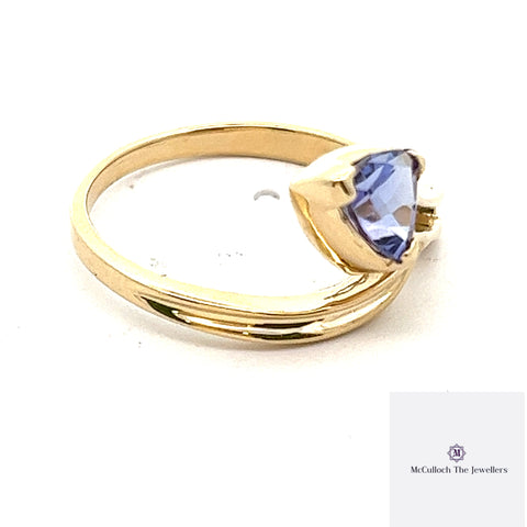 14 ct yellow gold tanzanite ring